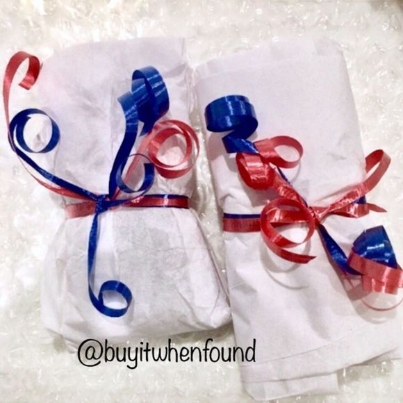 Skeleton Hands Gothic Skull Keychains - Picture 4 of 6